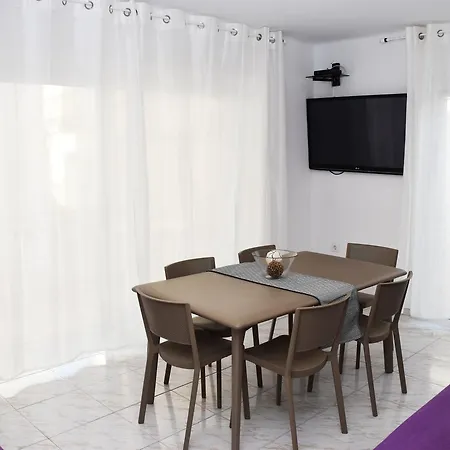 Apartman Rosesapparts Mairo Roses